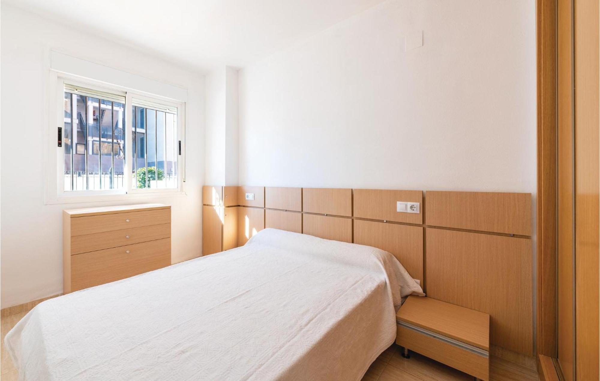 Amazing Apartment In Oropesa Del Mar With Kitchen Kültér fotó
